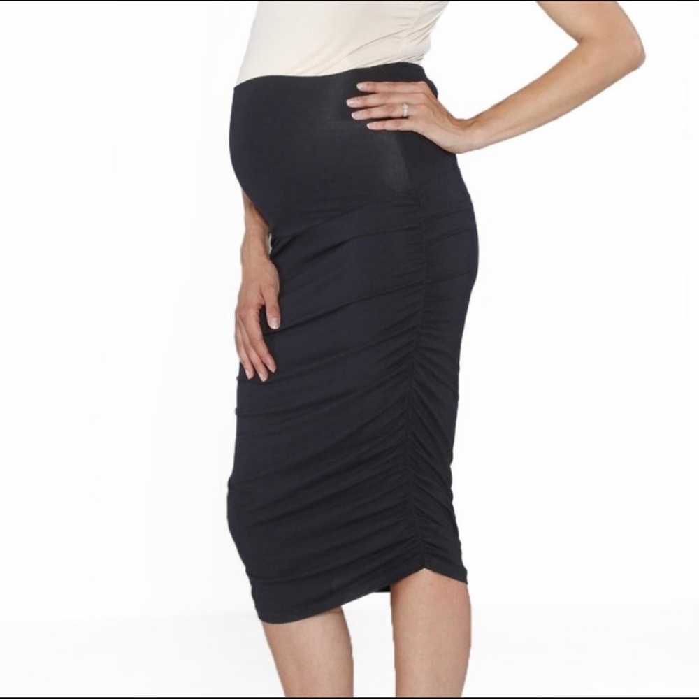 Maternity skirt with ruching (NWOT)